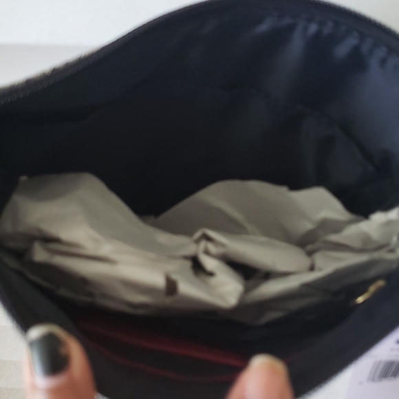 Tommy Hifiger Adjustable Crossbody - black/gold - Picture 5 of 9